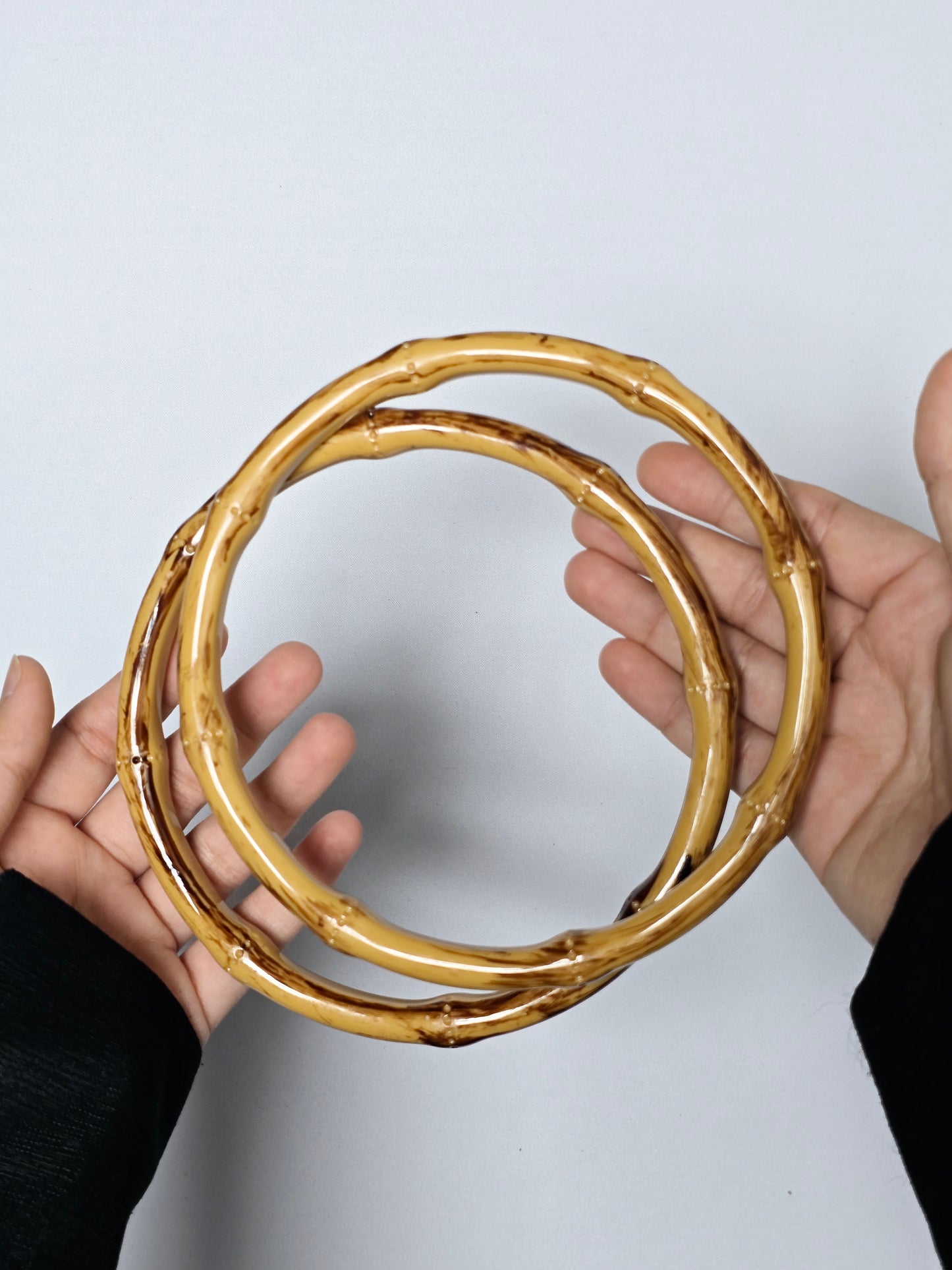 فريم خشب بامبو مدور كبير